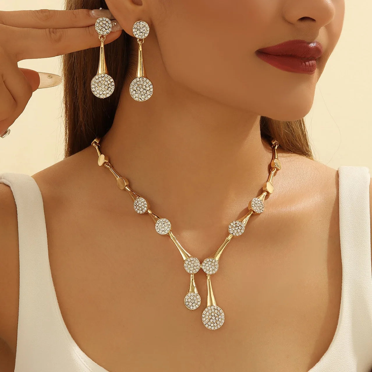 Necklace and earrings golden, silent, elegant AliExpress